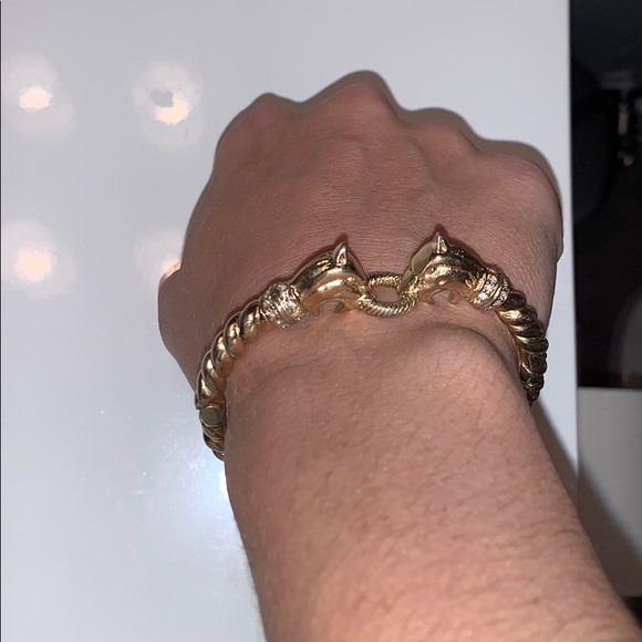 Stella & Dot gold bangle - Picture 3 of 5